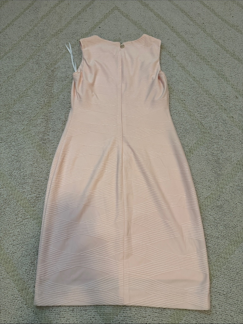 Tommy Hilfiger Blush Pink Textured Sheath Dress Size 4 Career Cocktail - Picture 3 of 3